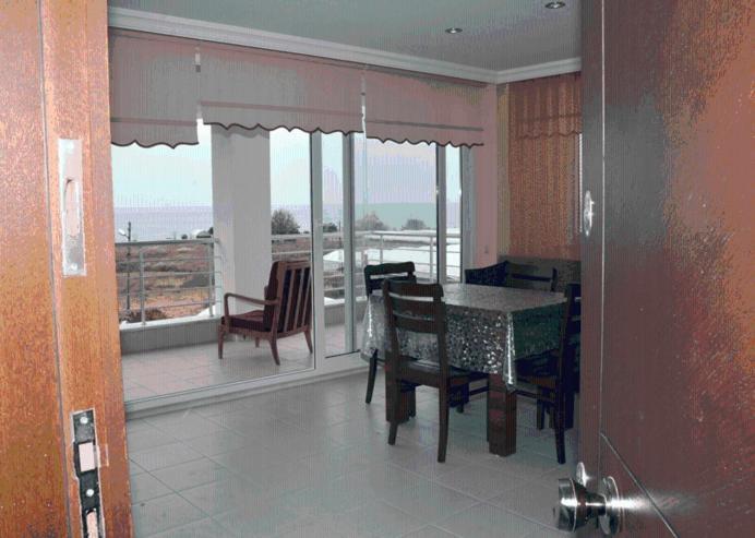 Апартаменты Ezgi Apart Караоз Номер фото